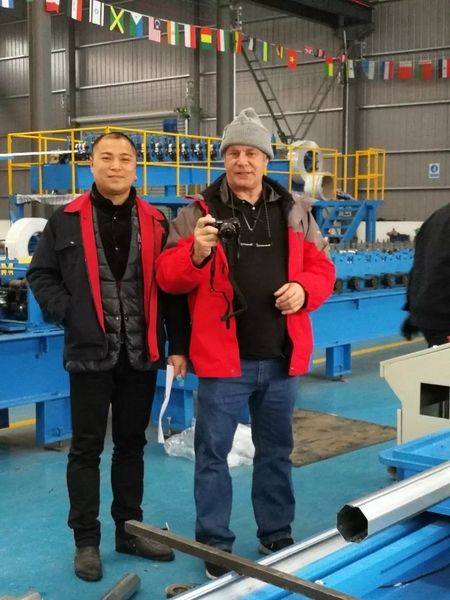 Chiny WUXI LONGBO ROLL FORMING MACHINERY CO.,LTD. profil firmy