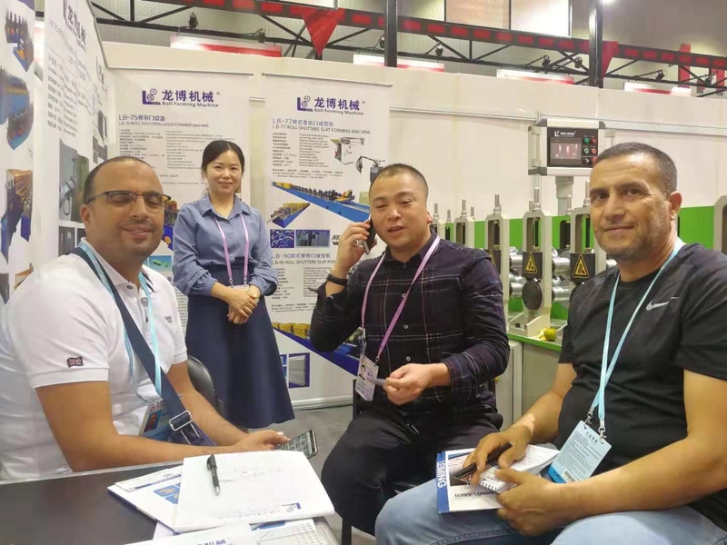 Chiny WUXI LONGBO ROLL FORMING MACHINERY CO.,LTD. profil firmy
